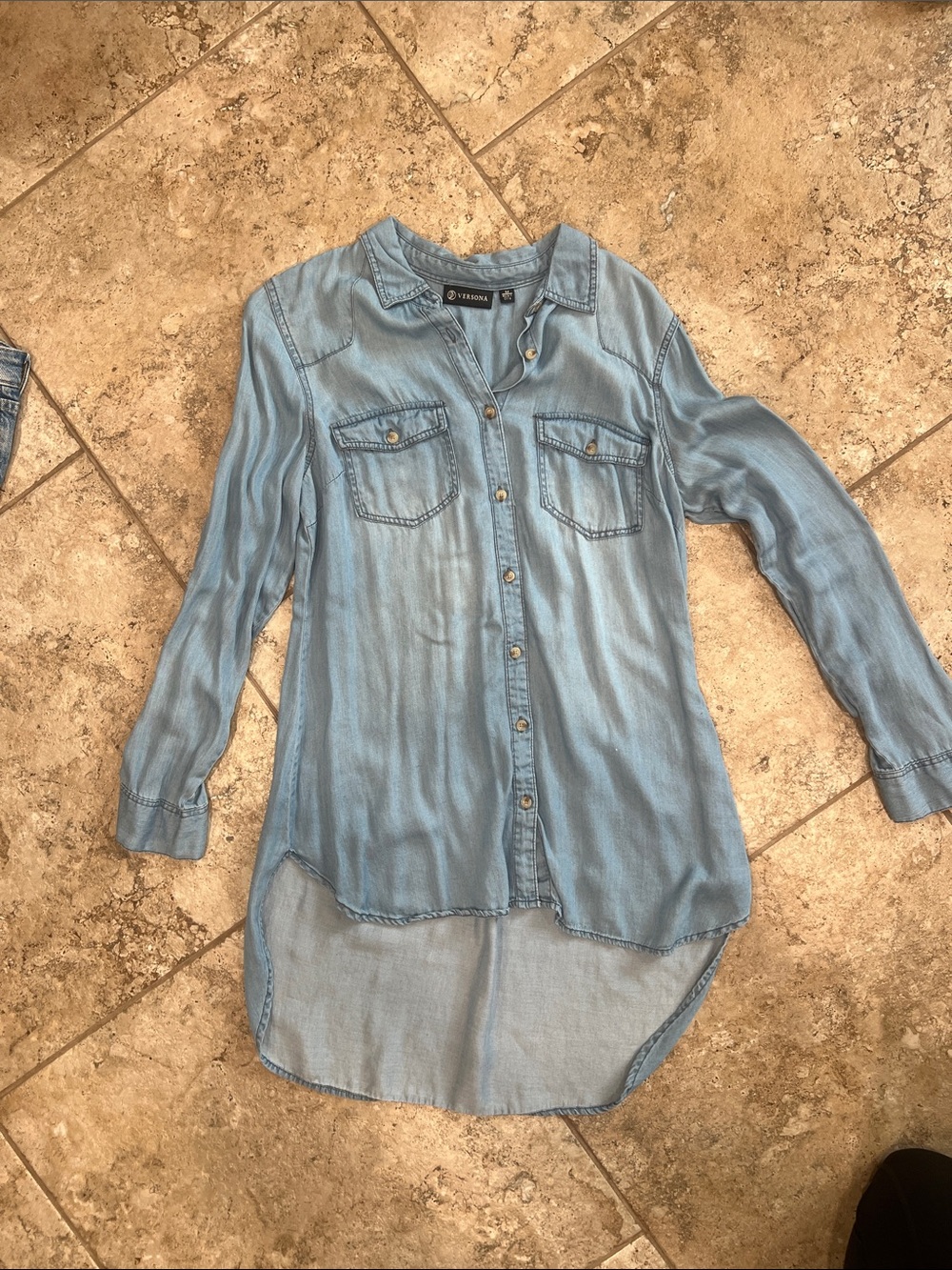 Versona Chambray Women’s Shirt